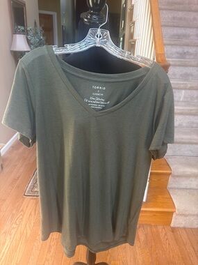 Torrid Olive Green V-Neck Short Sleeve Tee